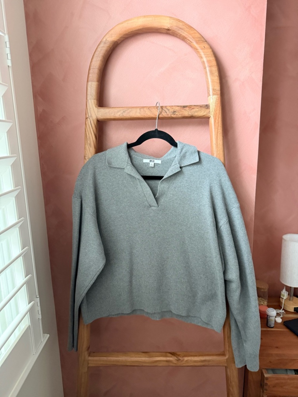 Uniqlo Light Gray Collared Knit Pullover